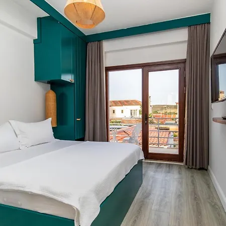 Monje Alaçatı * Çeşme