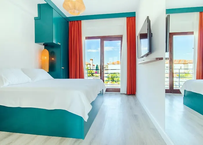 Monje Alaçatı Oda ve Kahvaltı *