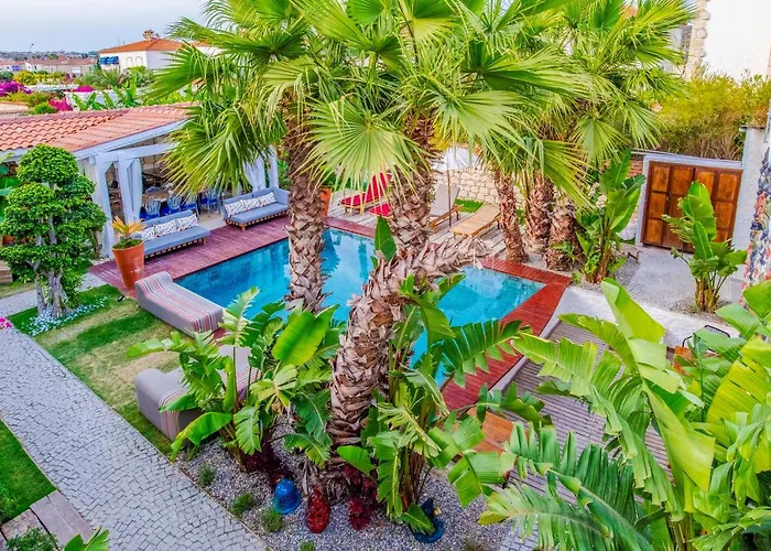 Monje Alaçatı Oda ve Kahvaltı Çeşme