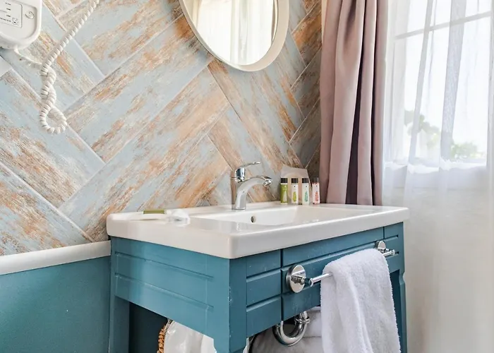 Monje Alaçatı Oda ve Kahvaltı Çeşme